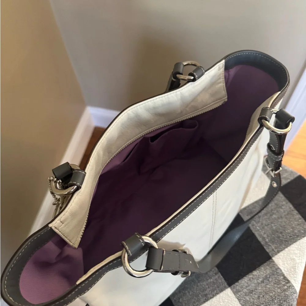 Coach White and Gray Leather Purse - Picture 5 of 6